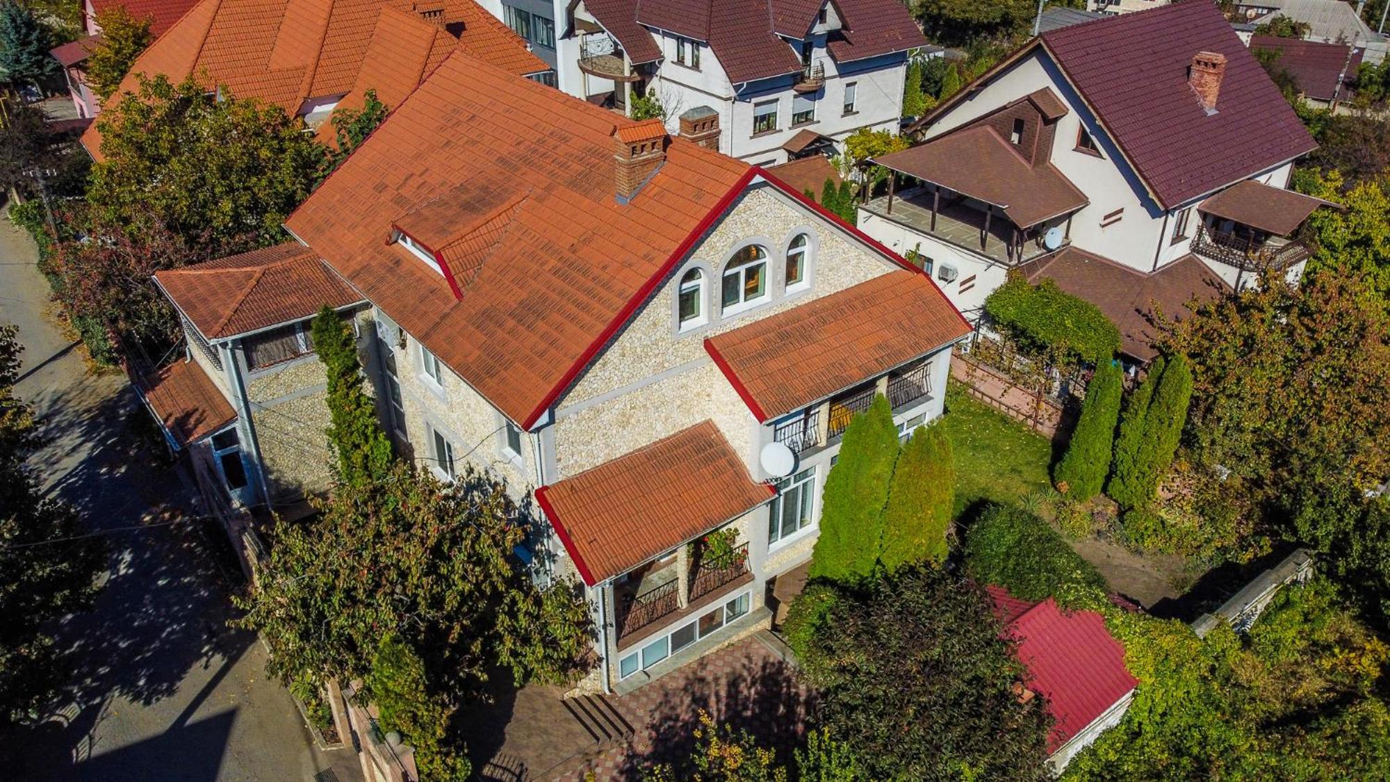 Kiki'S Villa Codru Exteriör bild