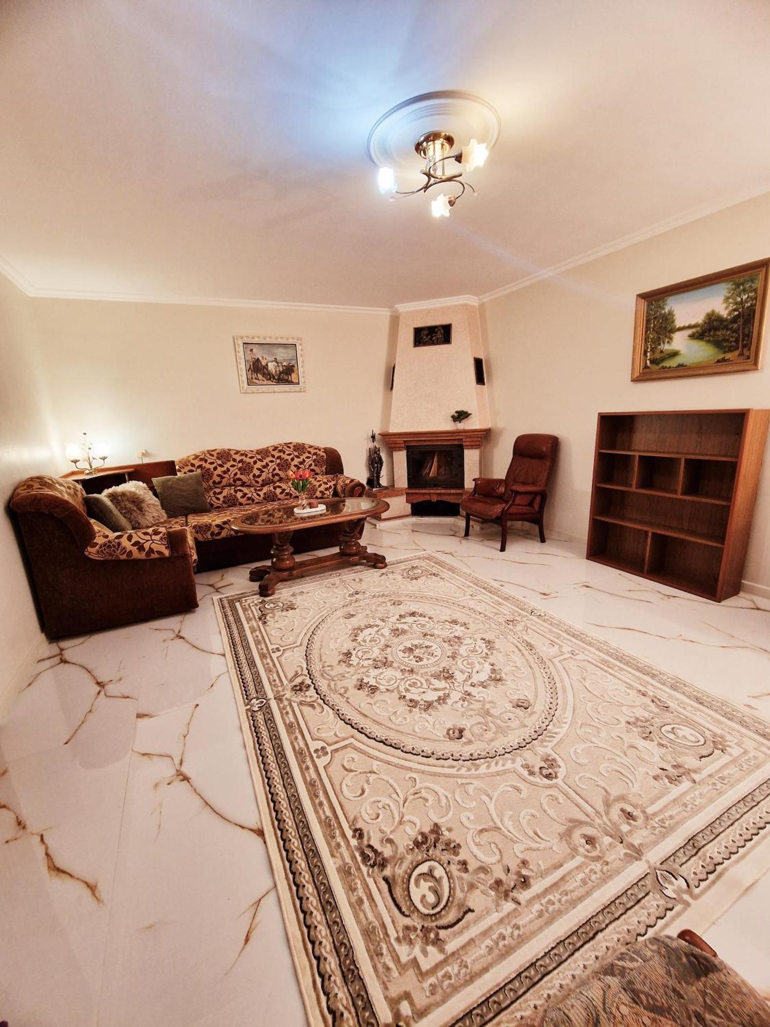 Kiki'S Villa Codru Exteriör bild
